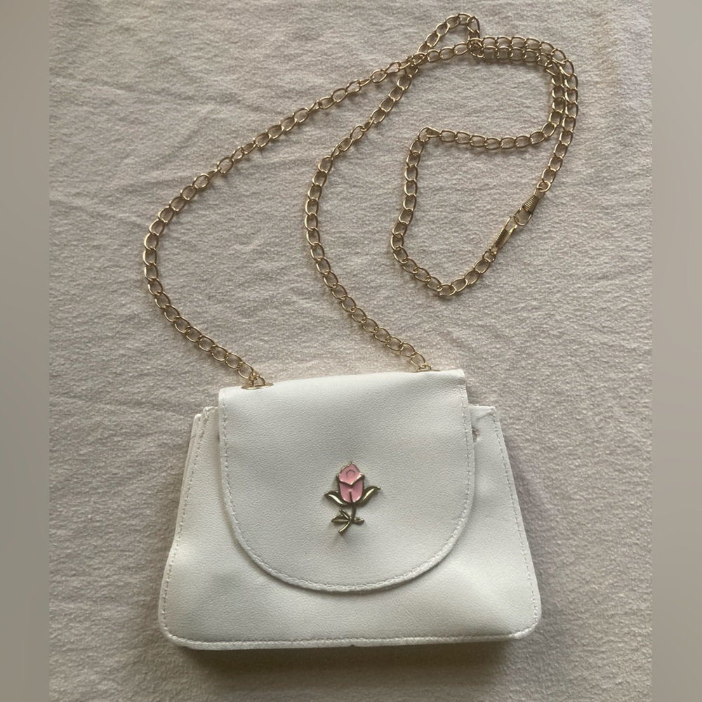 White Chain Shoulder Bag